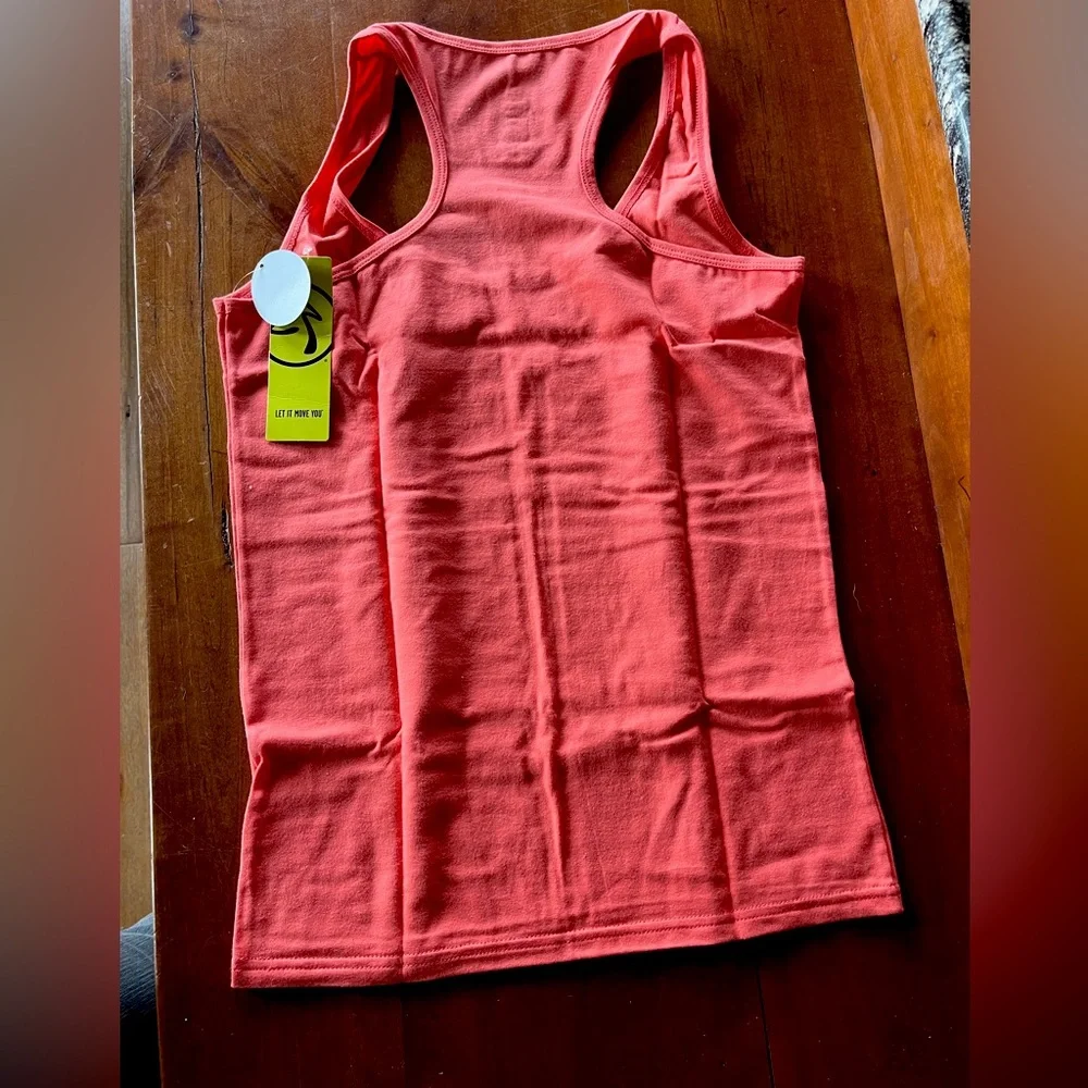 Zumba New racerback Top Medium - Picture 2 of 2